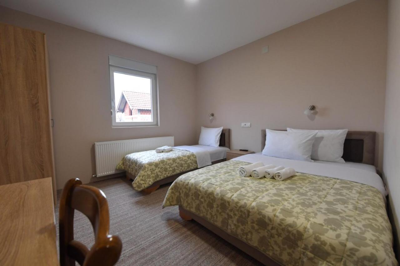 Olimp Motel Kraljevo Ngoại thất bức ảnh