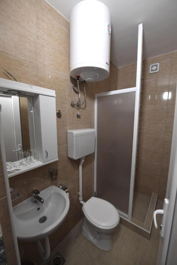 Olimp Motel Kraljevo Ngoại thất bức ảnh
