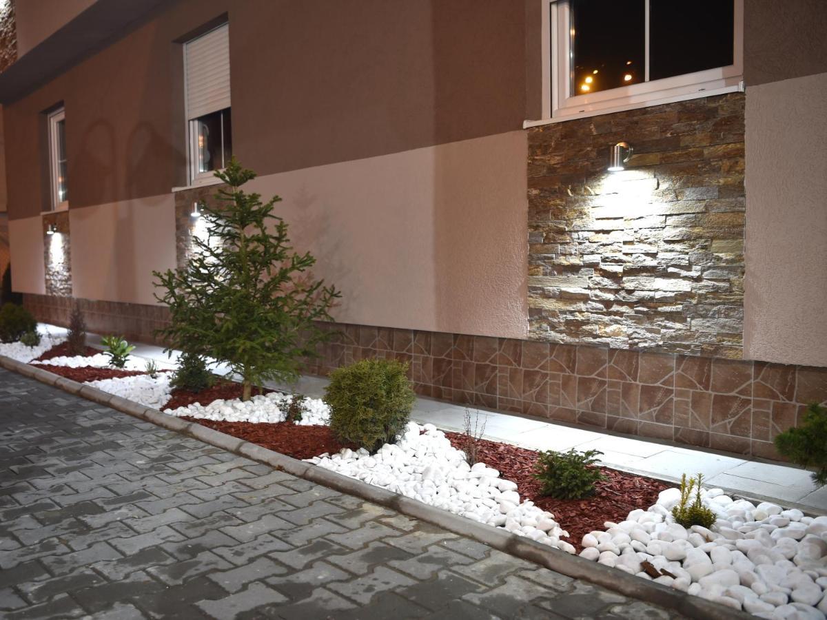 Olimp Motel Kraljevo Ngoại thất bức ảnh